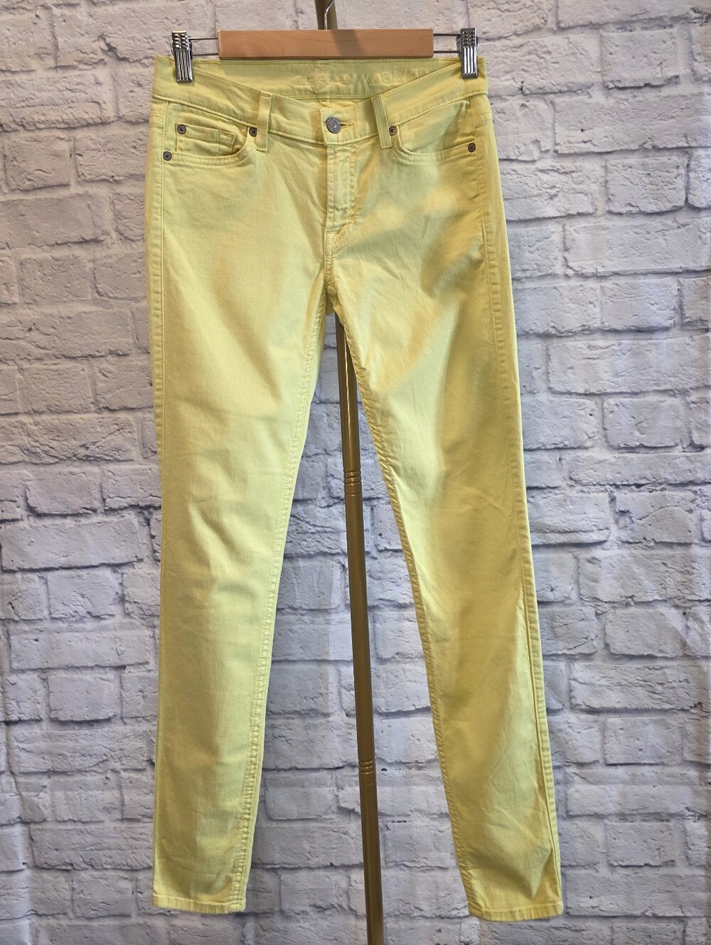 7 For All Mankind "The Skinny" Yellow Denim Jeans Size 27
